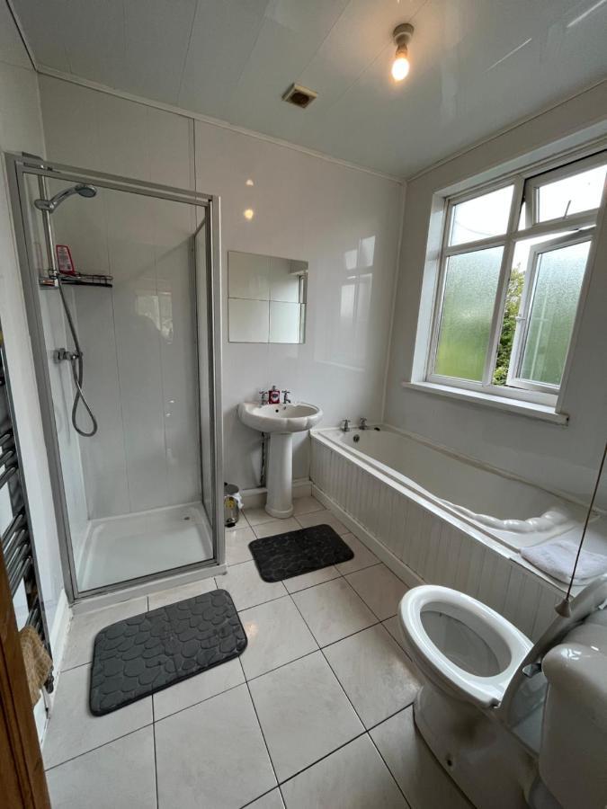 2 Bedroom Apartment, 5 Minutes From City Centre Newcastle upon Tyne Exterior foto