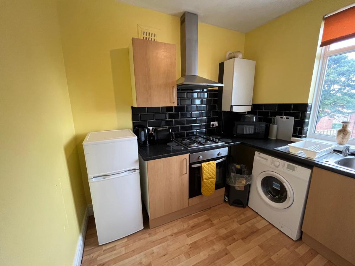 2 Bedroom Apartment, 5 Minutes From City Centre Newcastle upon Tyne Exterior foto